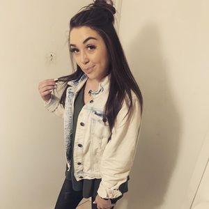 Meet your Posher, Kendra